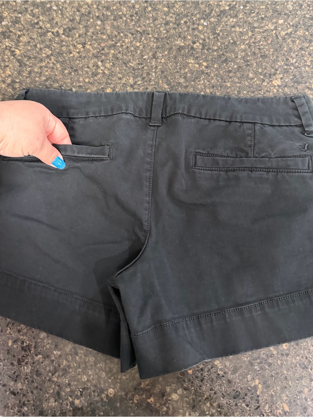 American Eagle Outfitters Black Low-Rise Women's 4 Denim Chino Bermuda Shorts - Picture 10 of 10